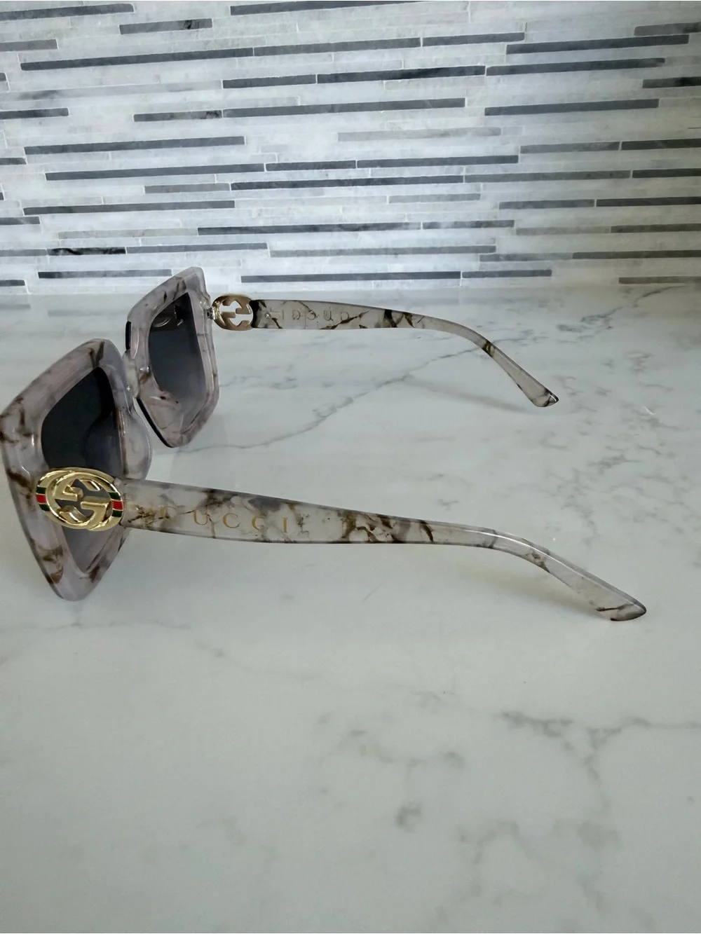 Gucci Women's Square Gradient Gray Sunglasses no case
